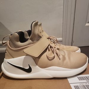 Nike Kwazi Men's Size: 11.5